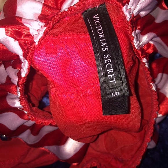Victoria’s Secret Christmas panties - Picture 3 of 3